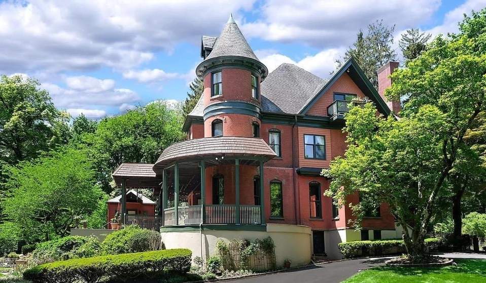 1900 Queen Anne For Sale In Hopewell New Jersey — Captivating Houses