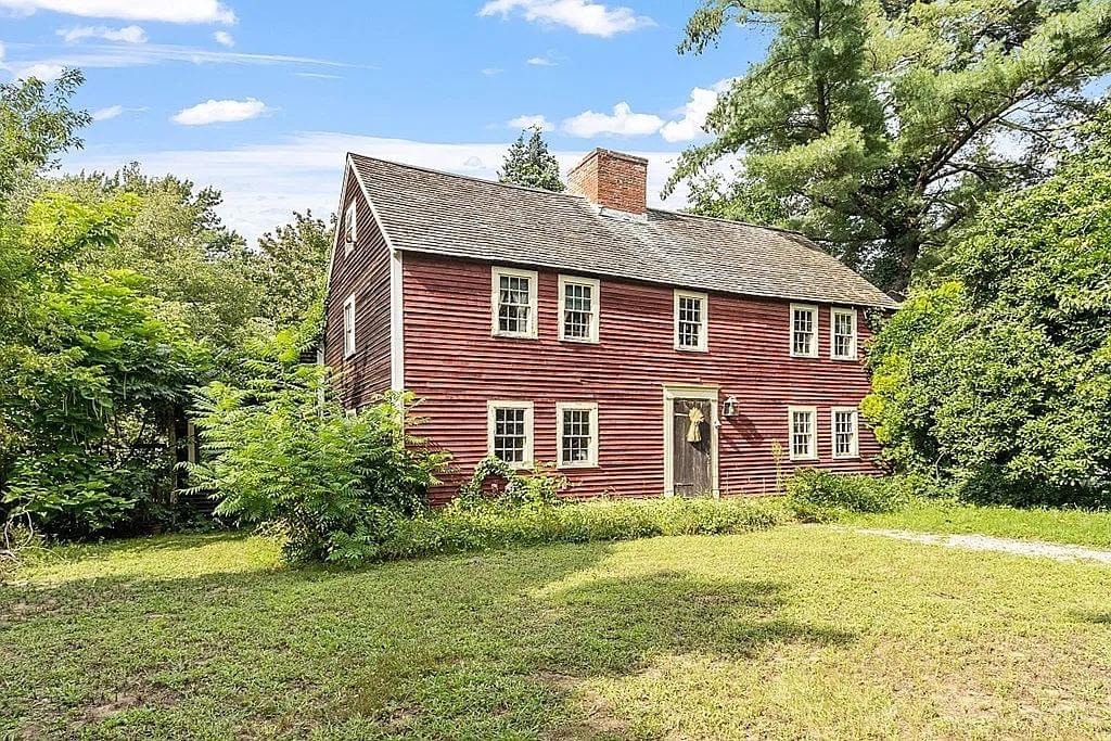 1680 Colonial For Sale In Salisbury Massachusetts