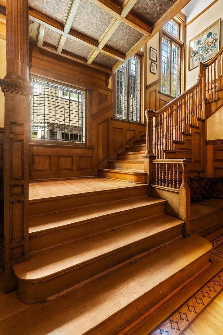 1889 Victorian For Sale In Chicago Illinois