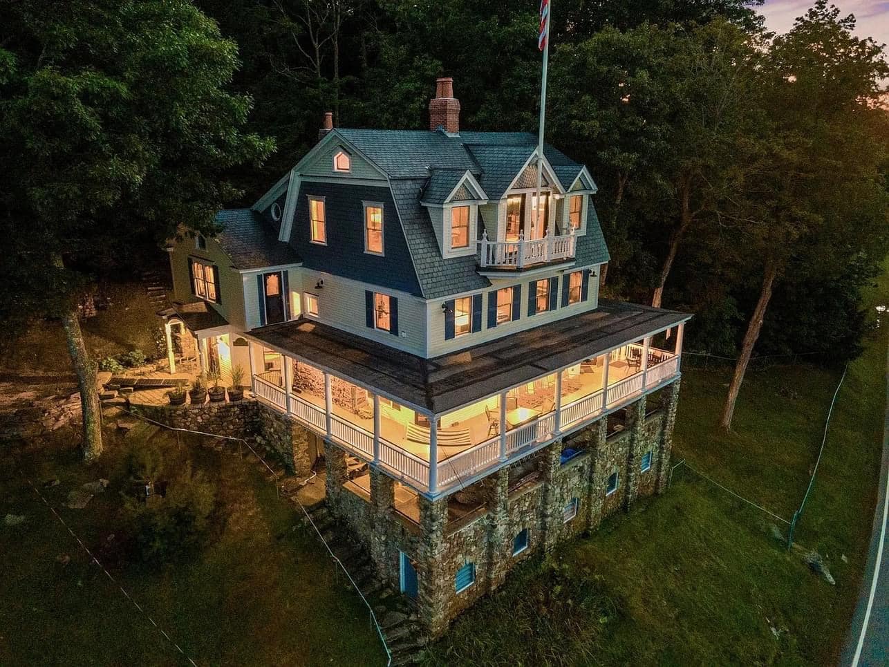 1915 The Lincoln Cottage For Sale In Gilford New Hampshire